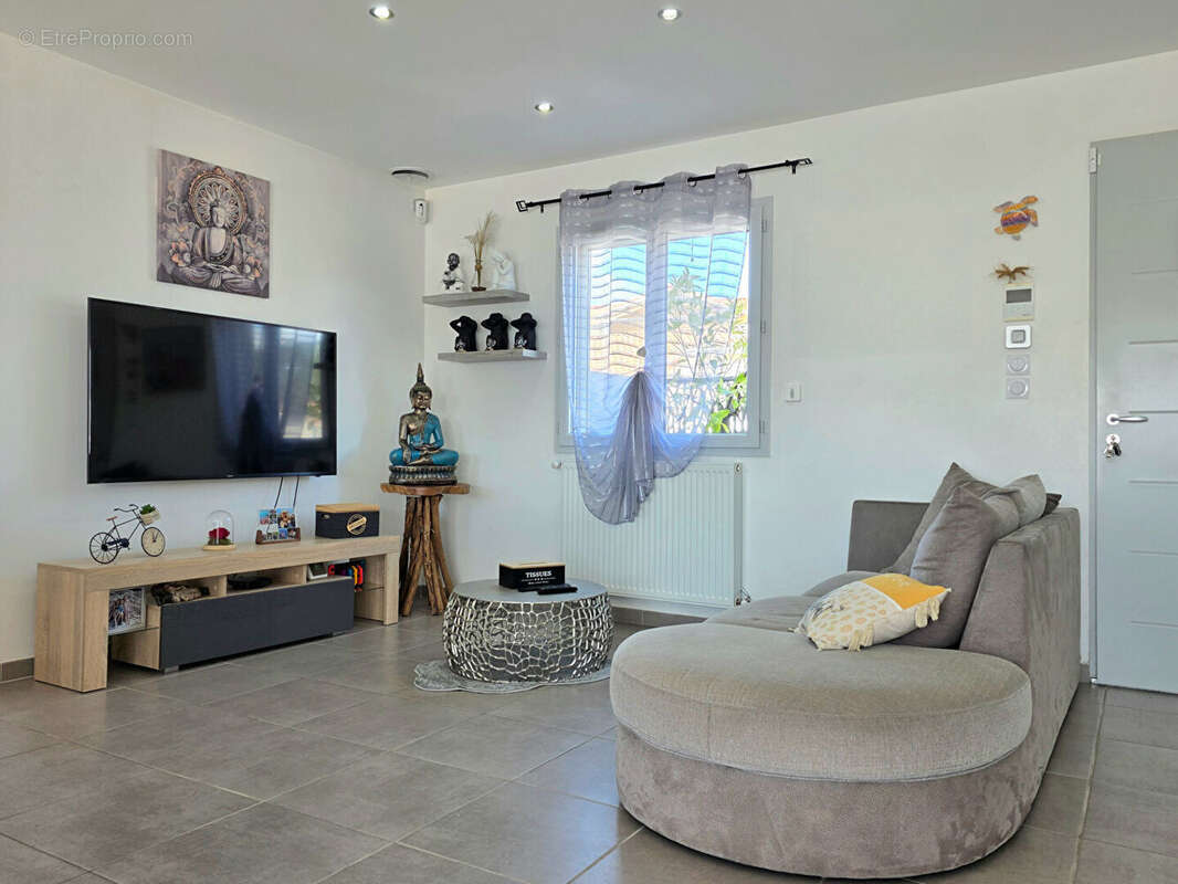 Maison à MOURS-SAINT-EUSEBE