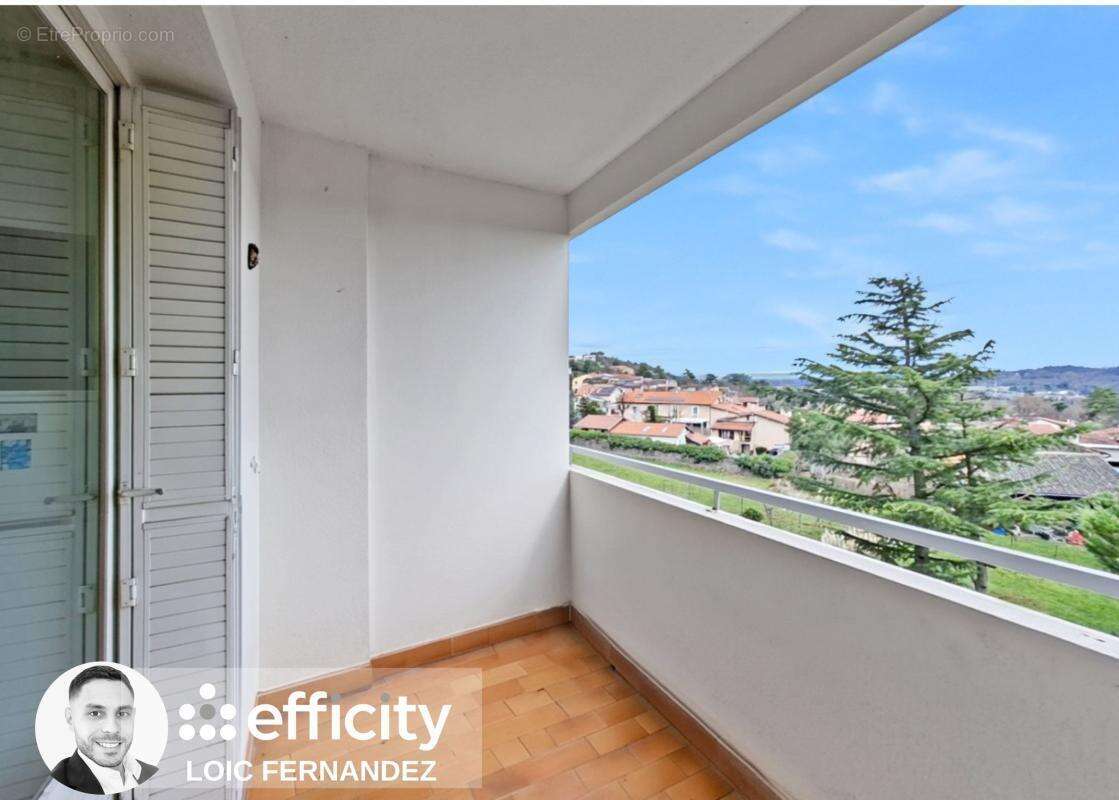 Appartement à GRIGNY