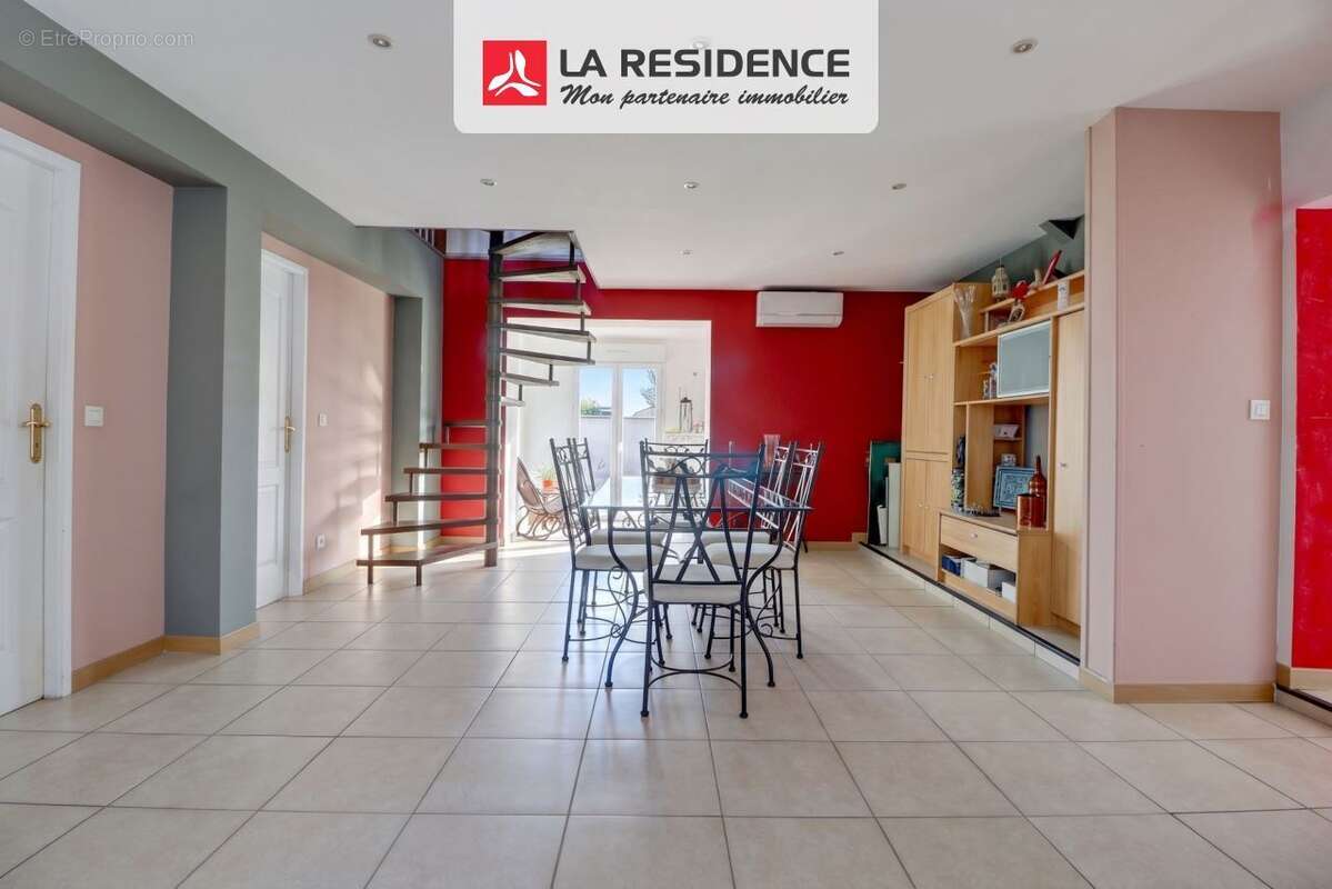 Maison 210 m² à Gambais  - photo 4