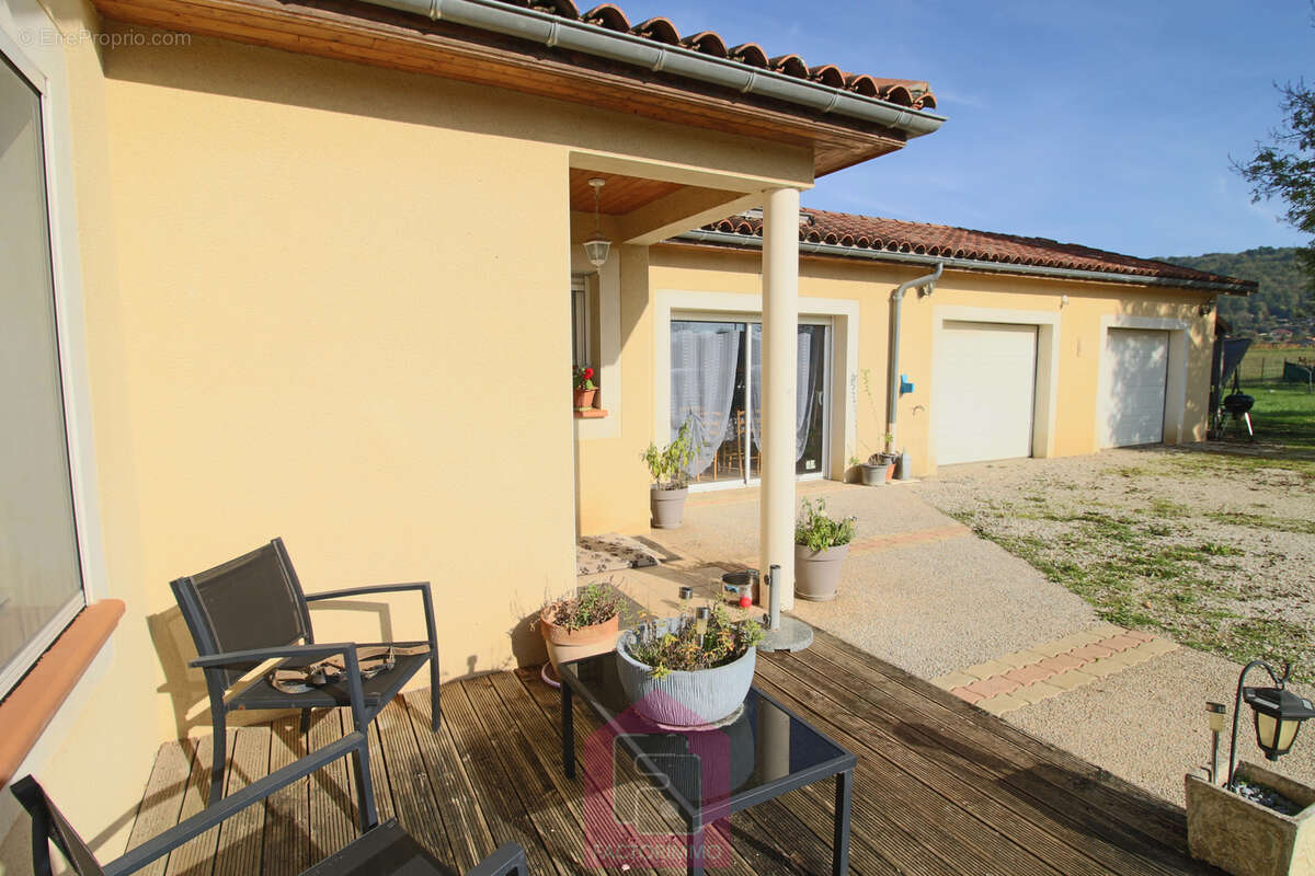 Maison à PUY-L'EVEQUE