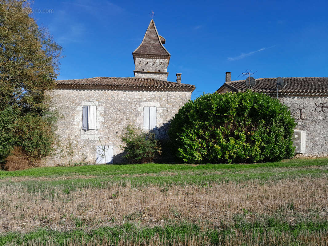 Maison à BRASSAC