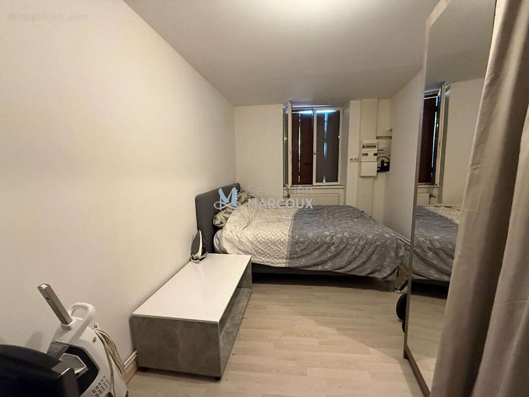 Appartement à SURY-LE-COMTAL