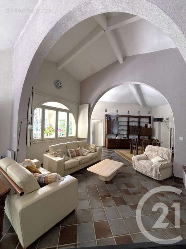 Maison 170 m² à Vigoulet-Auzil  - photo 5