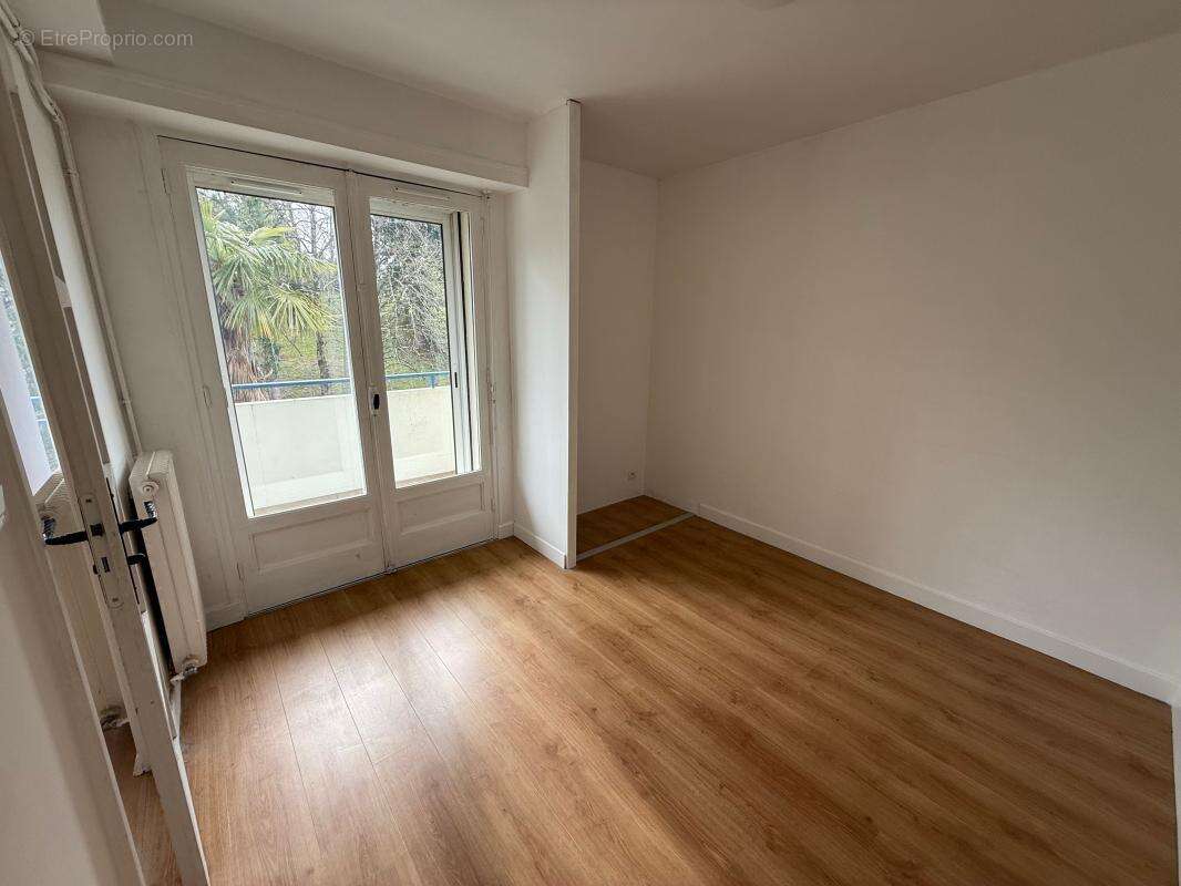 Appartement à BILLERE