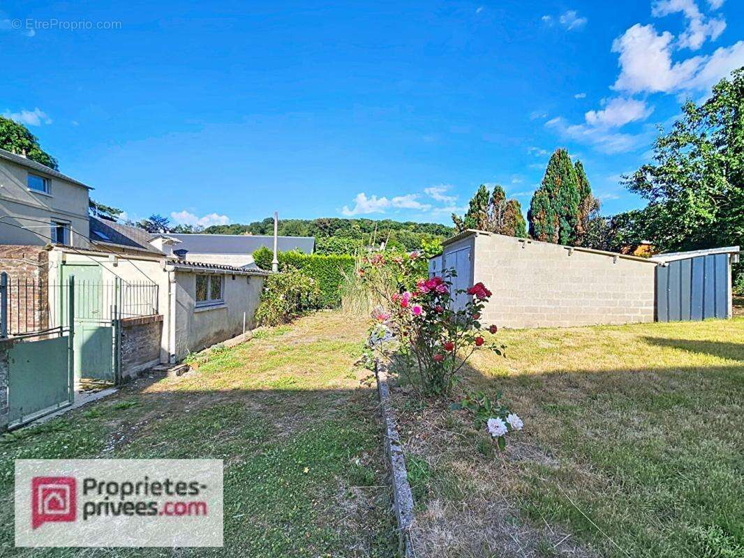 Maison de Maître  rénovée avec jardin de 545 m² et terrain constructible - photo 12