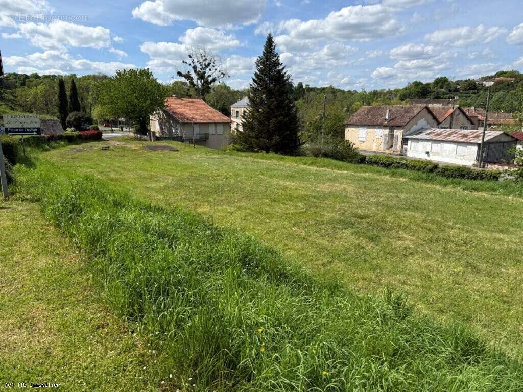 Maison à NANTEUIL-EN-VALLEE