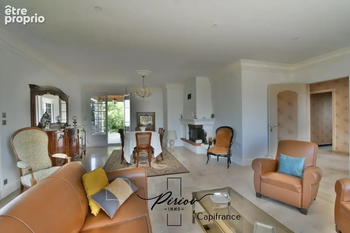Maison familiale au coeur de Doué la Fontaine - Potentiel de 6 chambres - photo 6