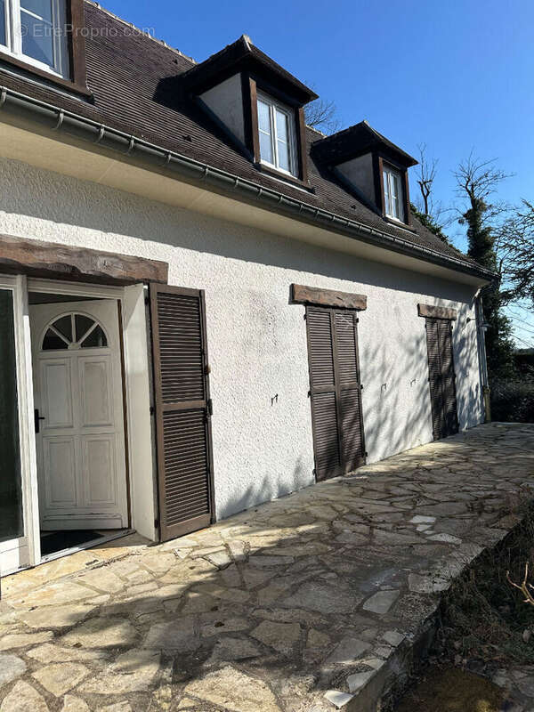 Maison à AUMONT-EN-HALATTE