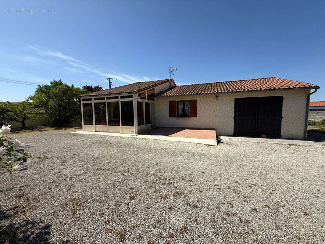 Maison à MESCHERS-SUR-GIRONDE