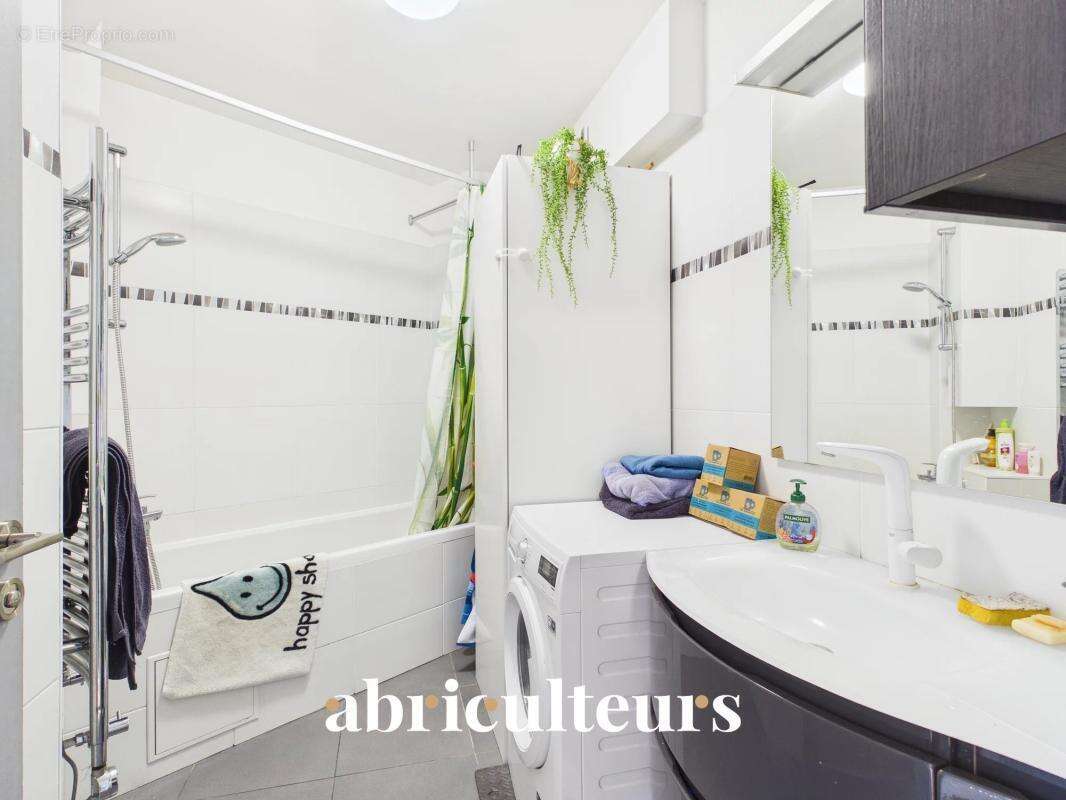 Appartement à PARIS-12E