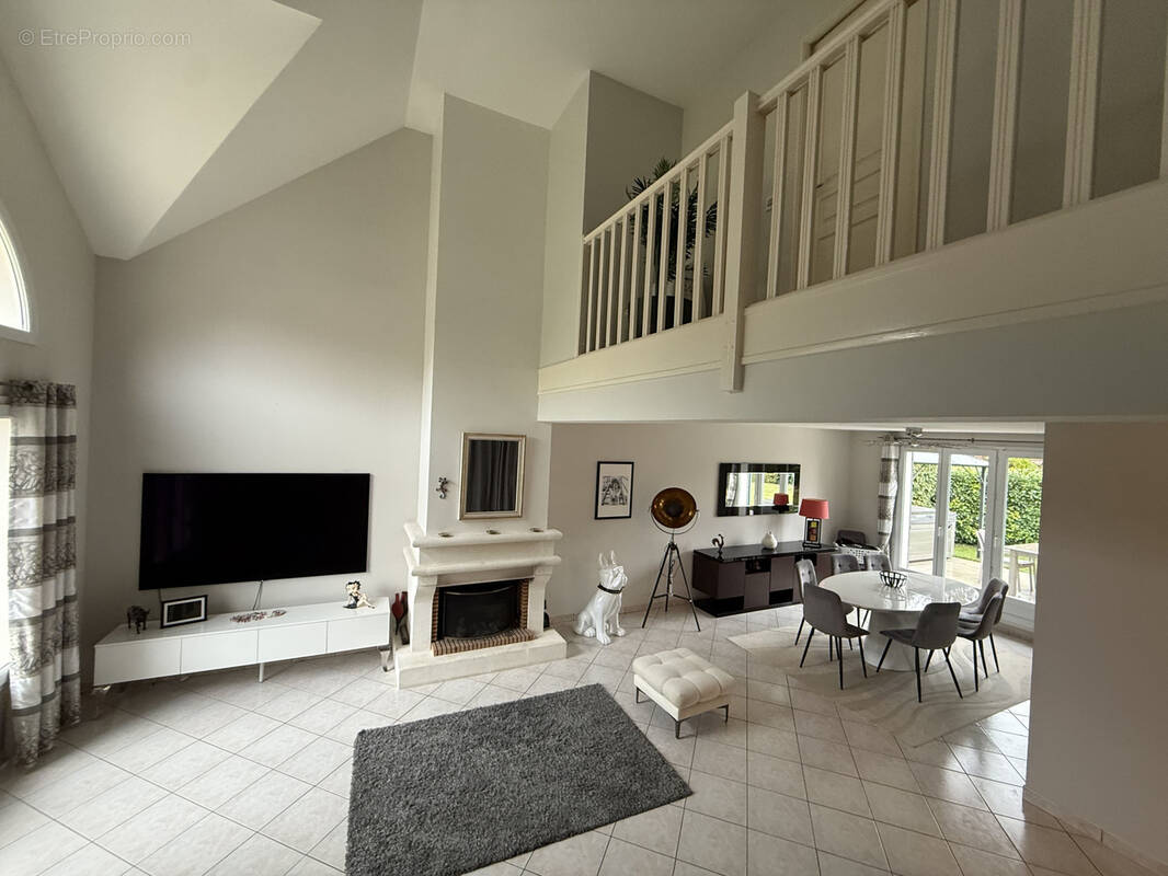 Maison à RUBELLES