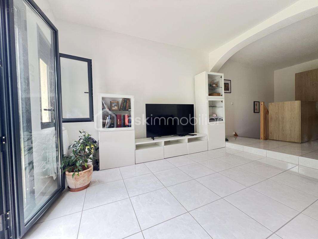 Maison  pièces Les Coteaux Argenteuil - photo 4