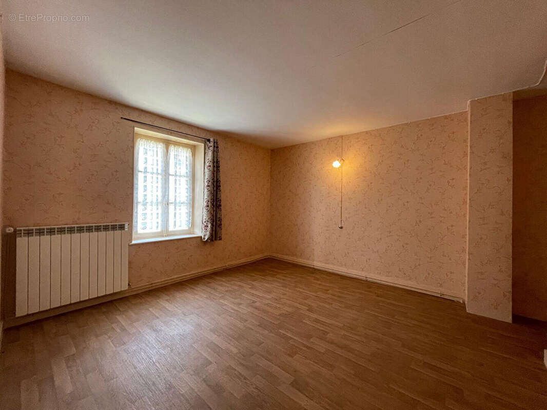 Maison à LIZY-SUR-OURCQ