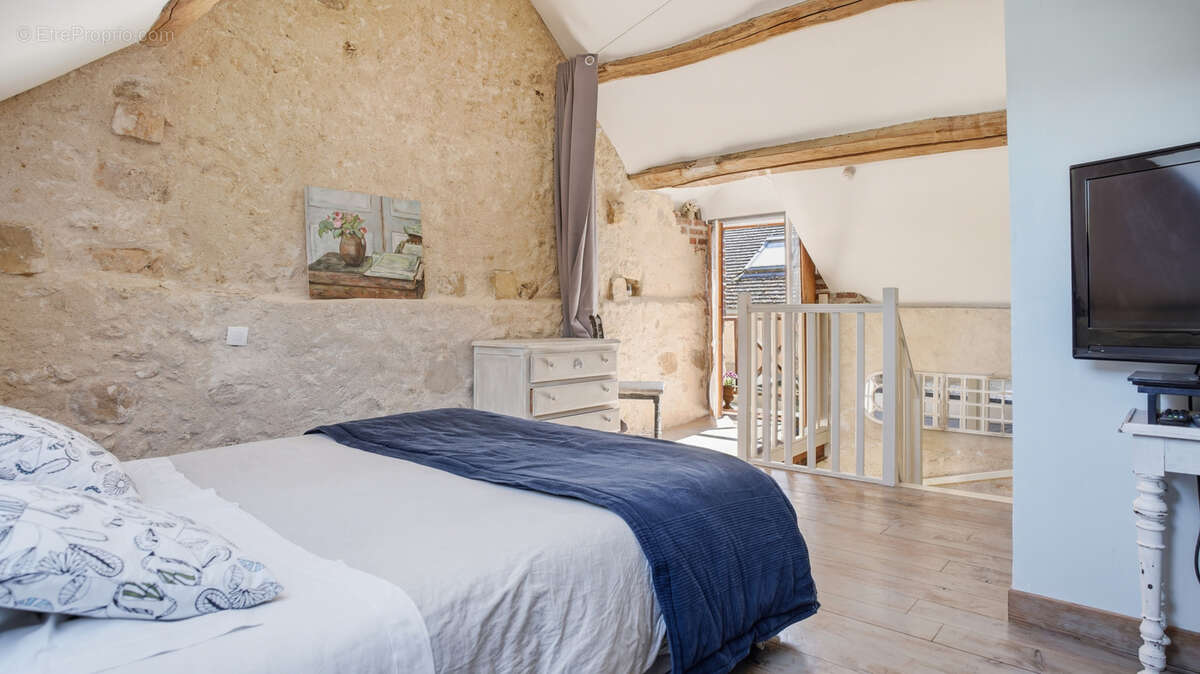 Maison à GREZ-SUR-LOING