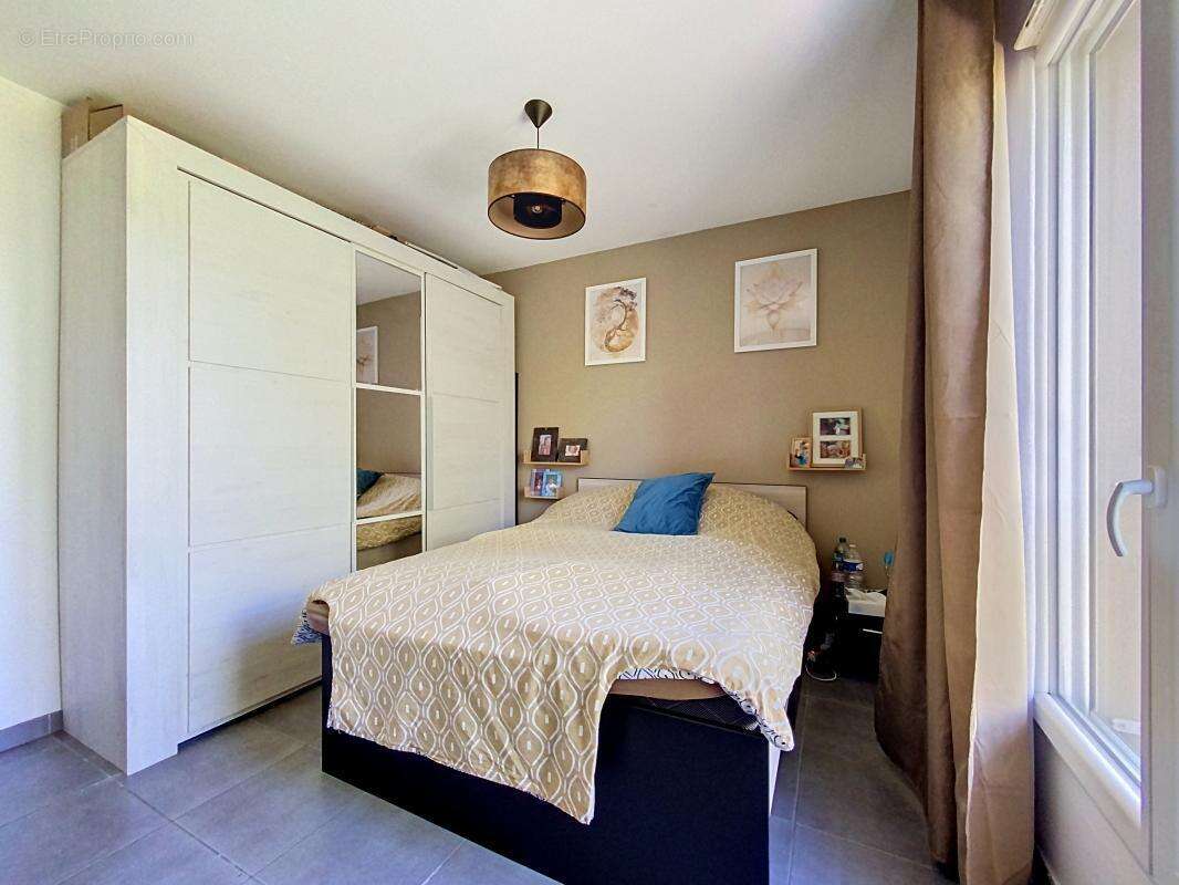 Duplex - 4 Chambres - Jardin - Garage - Résidence sécurisée - Proche commodités - photo 17