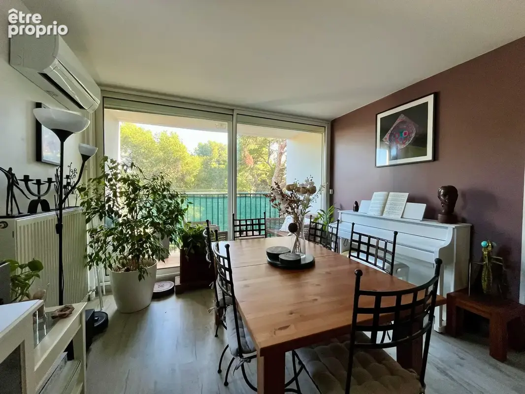 Rare à la vente: Spacieux T5 de 104m2 au coeur d'un écrin de verdure - photo 2