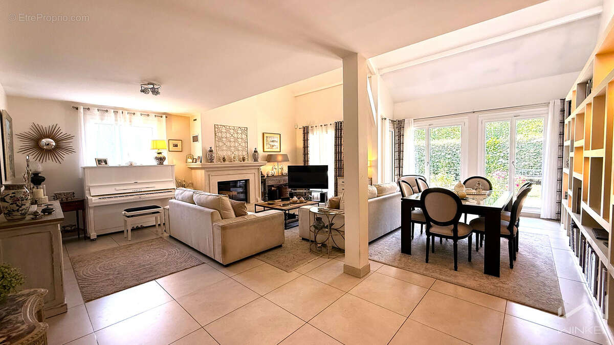 Maison à NOISY-LE-ROI