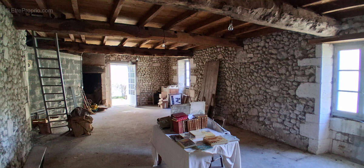 Maison 5 chambres + grande terrasse et 4 garages. - photo 14