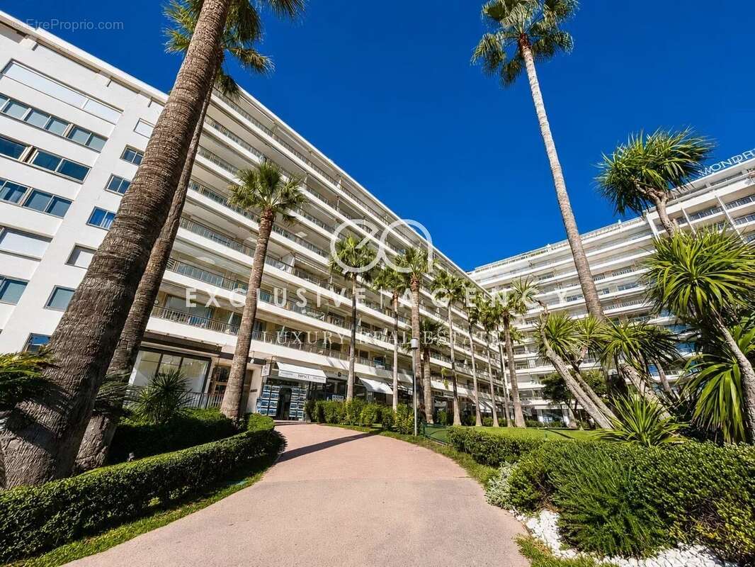 Cannes Croisette 3 pièces de 82m² rénové  vue mer - photo 13