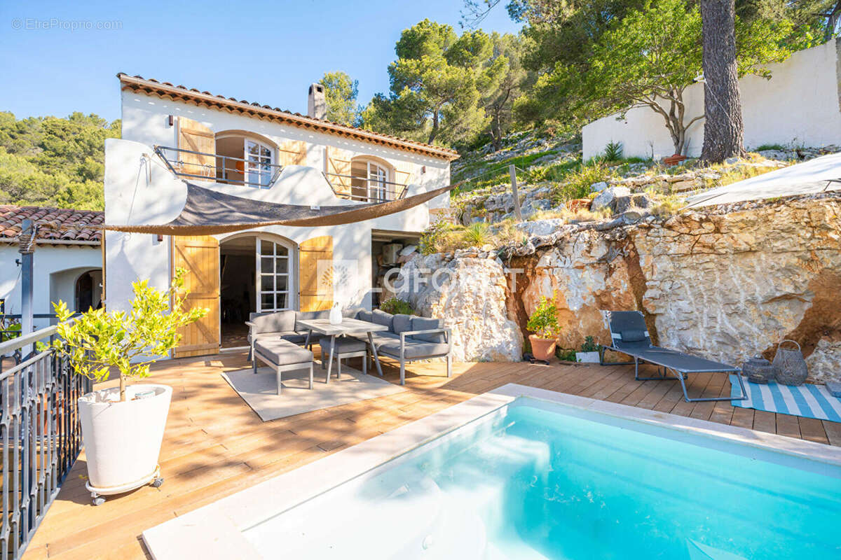 Maison à CARNOUX-EN-PROVENCE