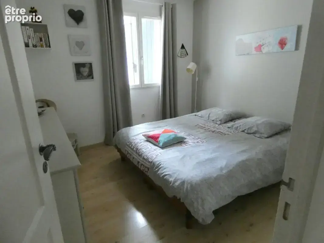 Maison 8 pièces / 100 m² / 416 000 EUR / SALERNES - photo 11