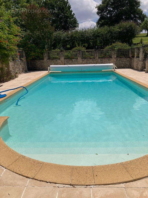 8 - Maison à CHALAIS