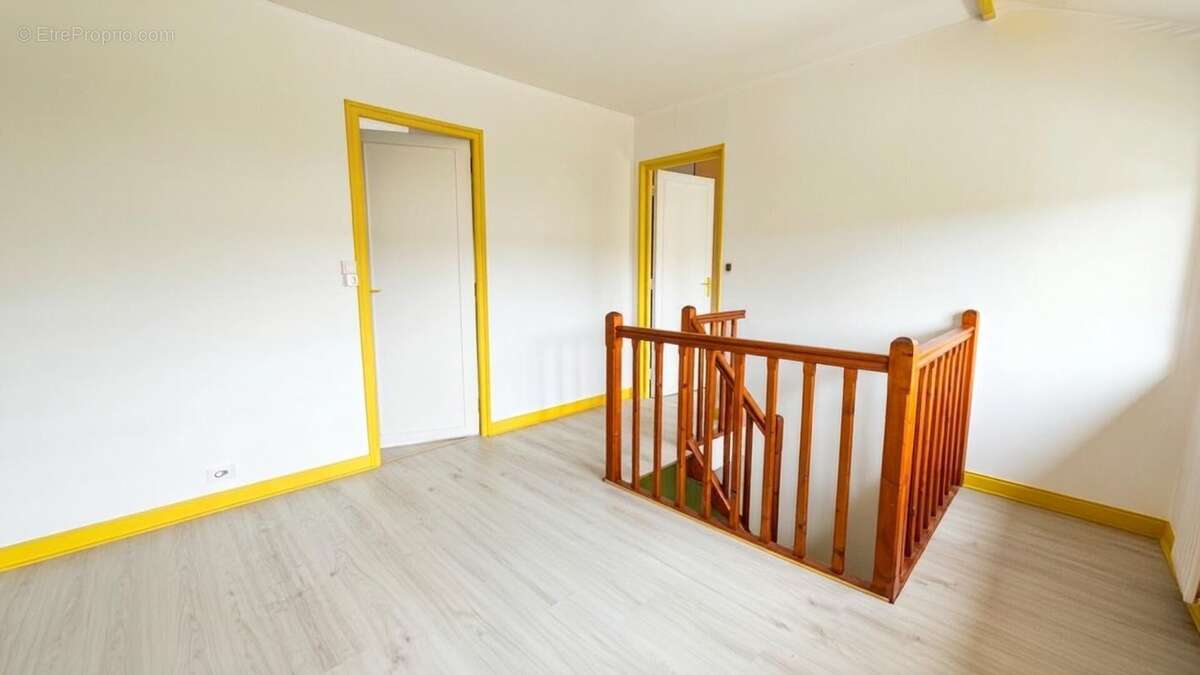Grande maison 5 chambres + sous sol total - photo 15