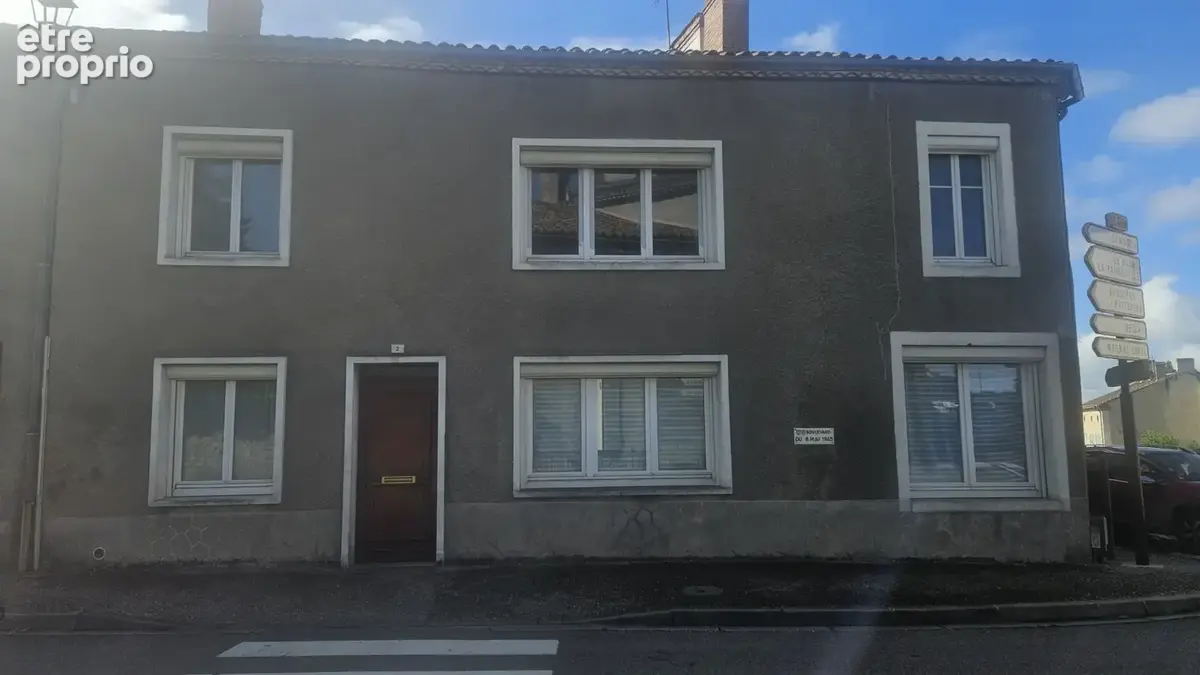 Maison à LE DORAT