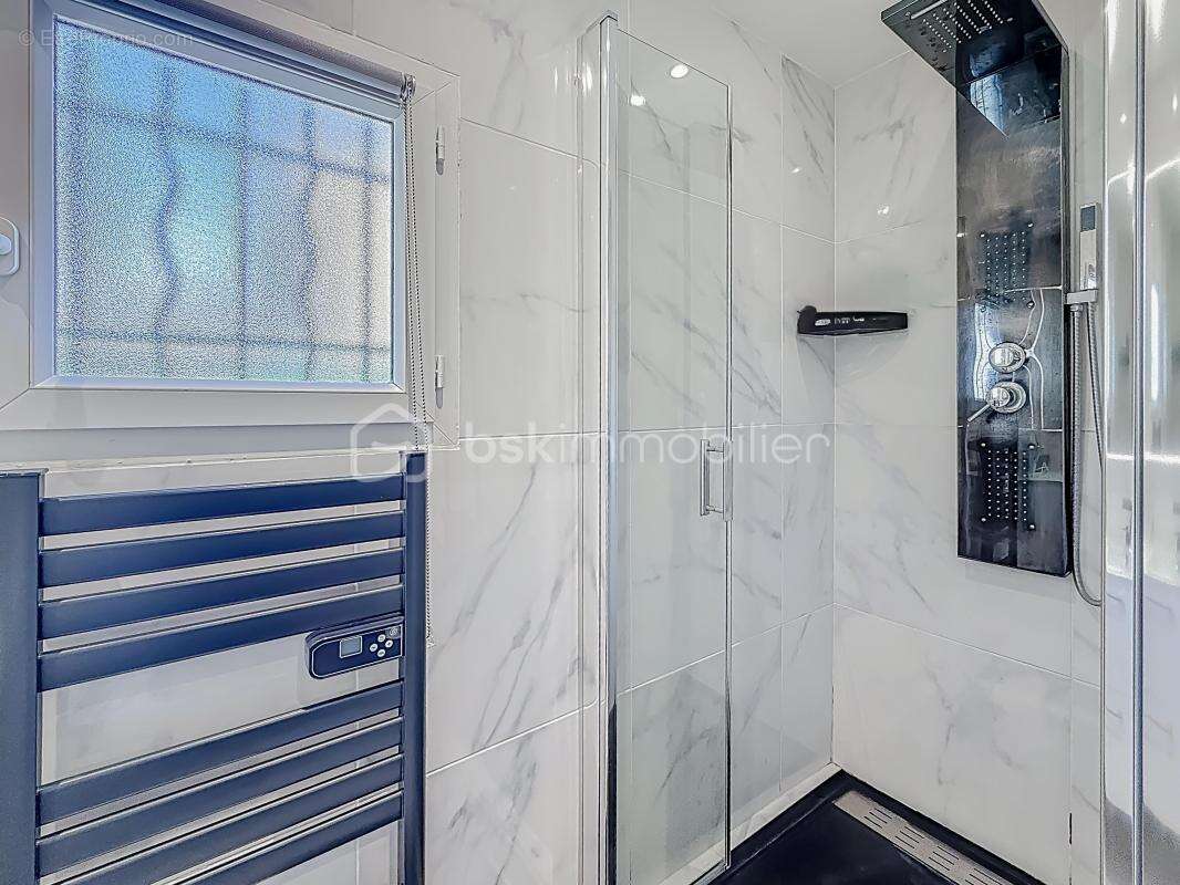 Maison à COURNONSEC