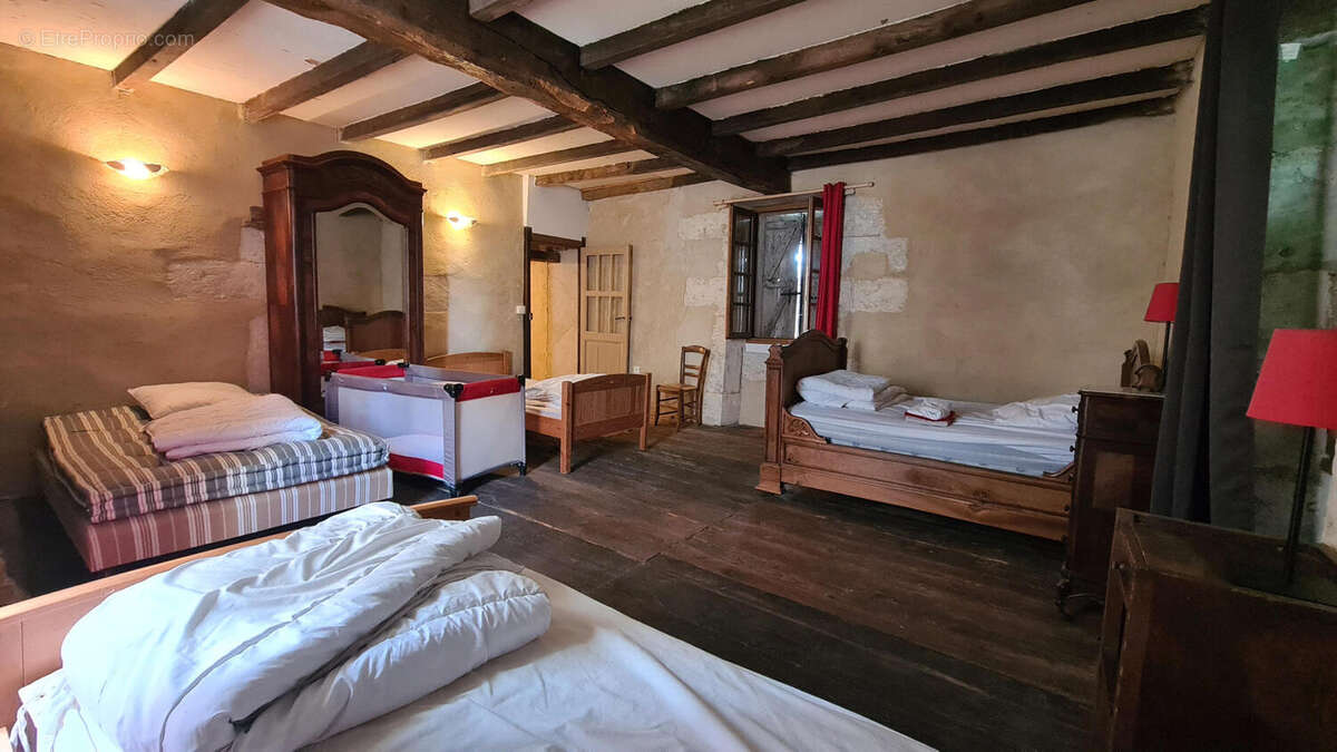 Jolie maison de village. 4 chambres, jardin clos, piscine. Proche Aubeterre. - photo 20