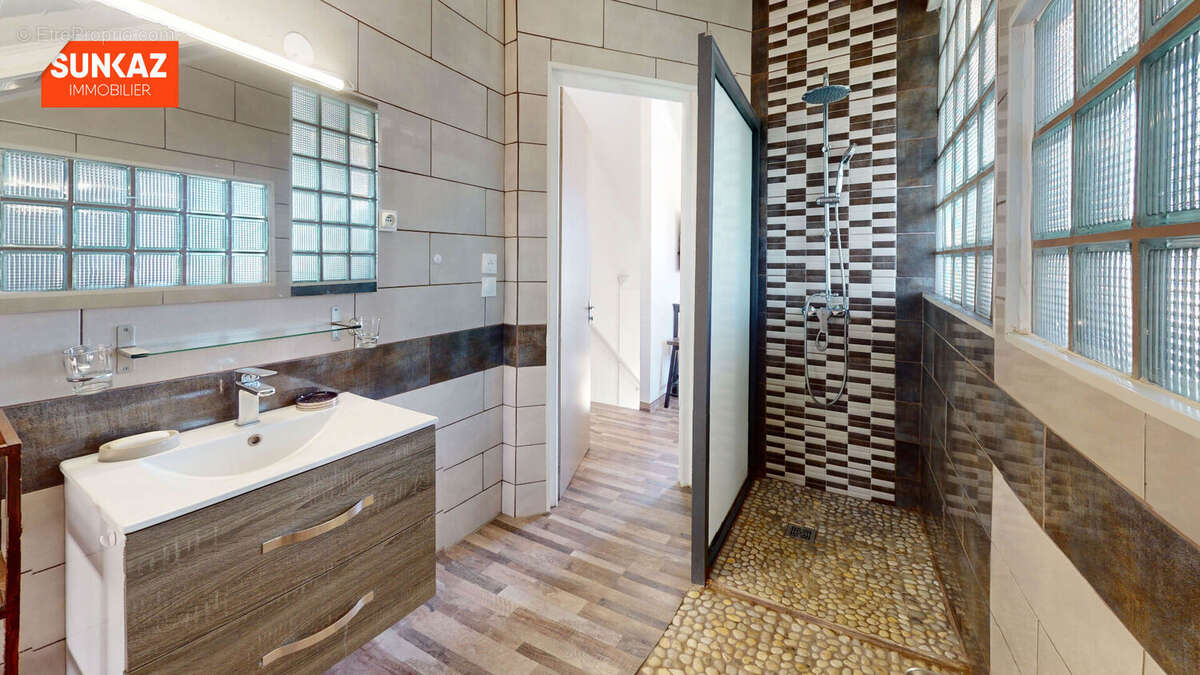 Maison à SAINT-PIERRE