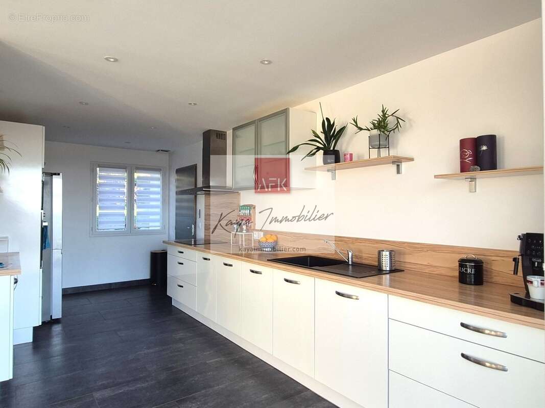 Maison à SAINT-CERGUES