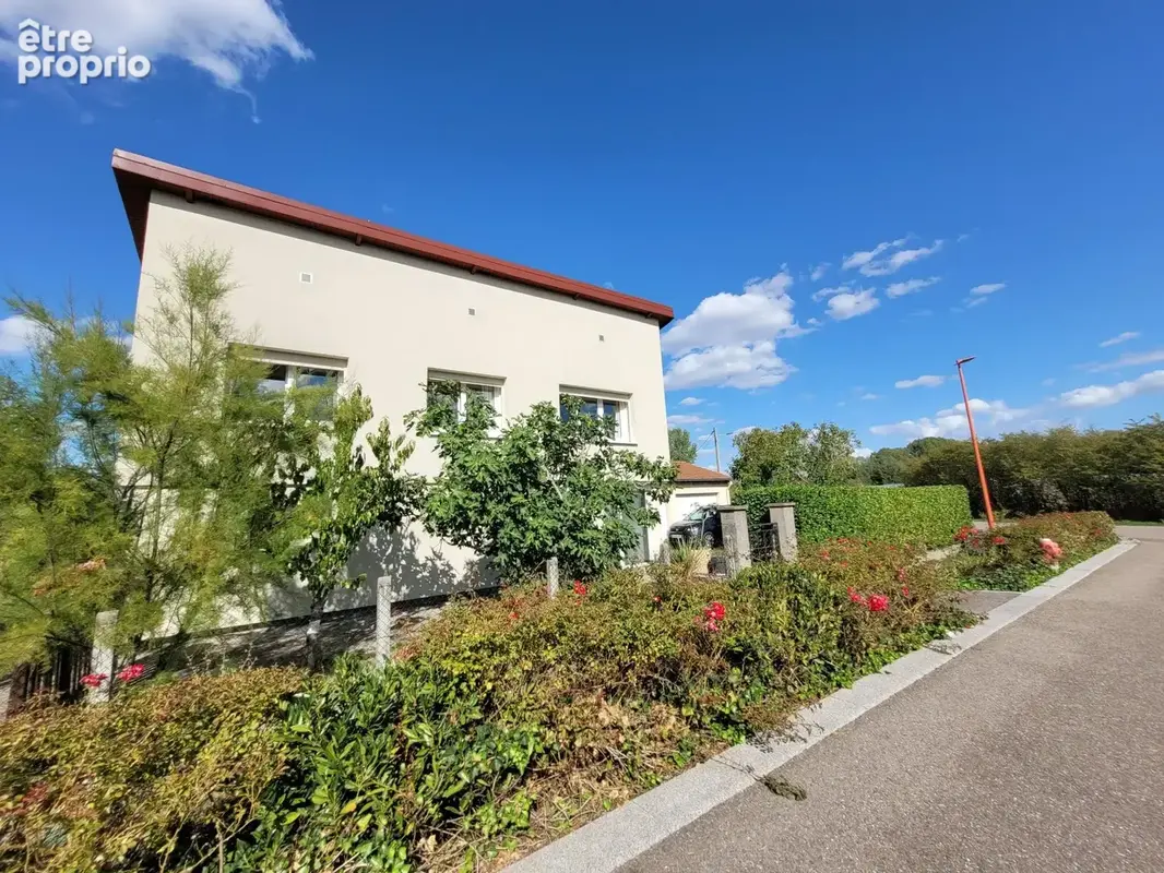 Photo 1 - Maison à ROSIERES-AUX-SALINES