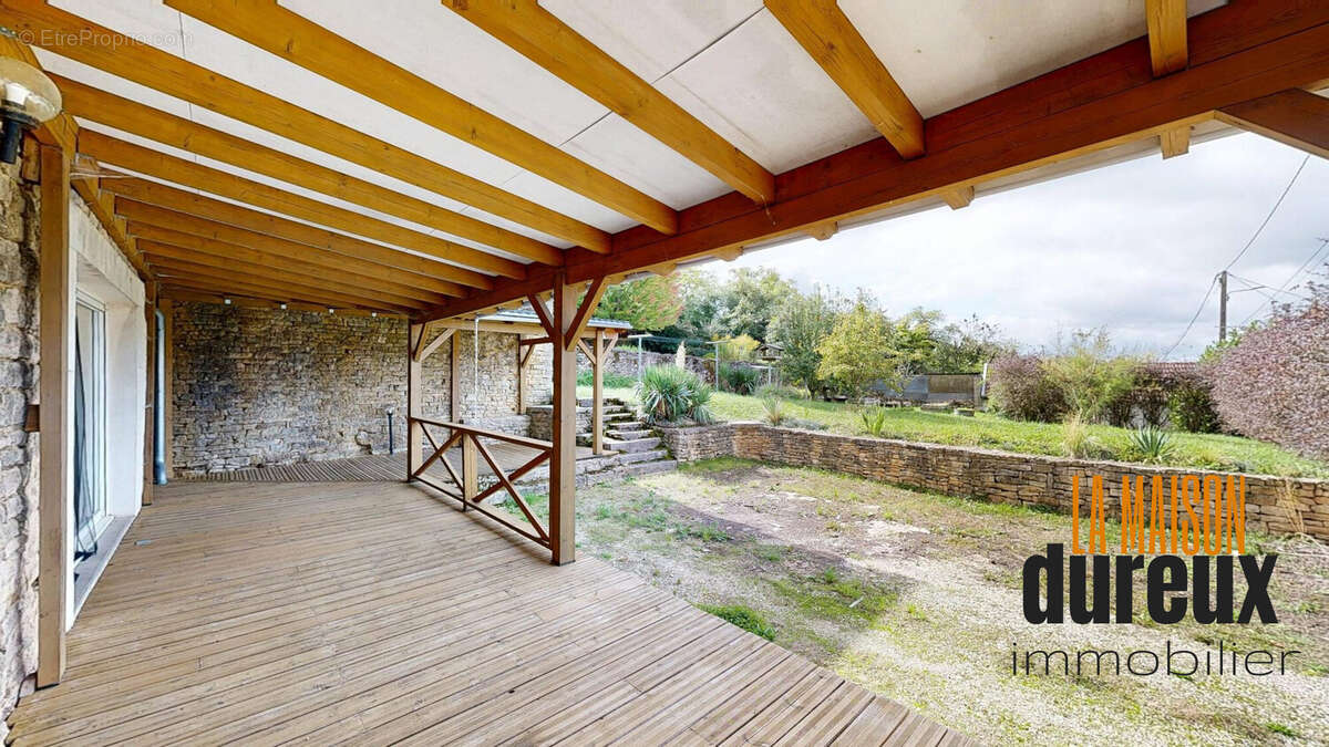 Maison à PIERRECOURT