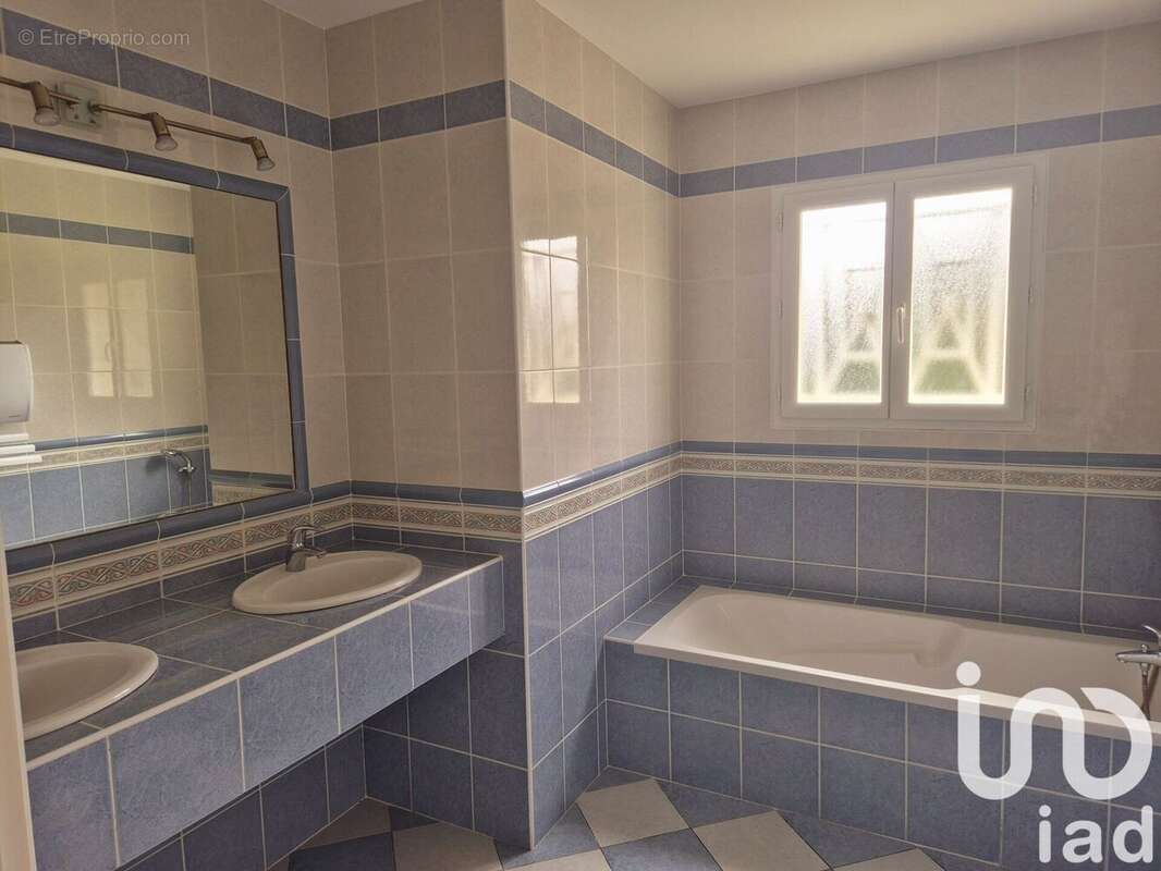 Photo 8 - Maison à ROQUEFORT