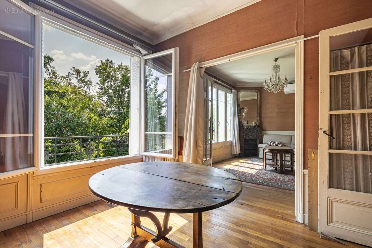 Chaville rive droite- belle maison annees 1930 - photo 5