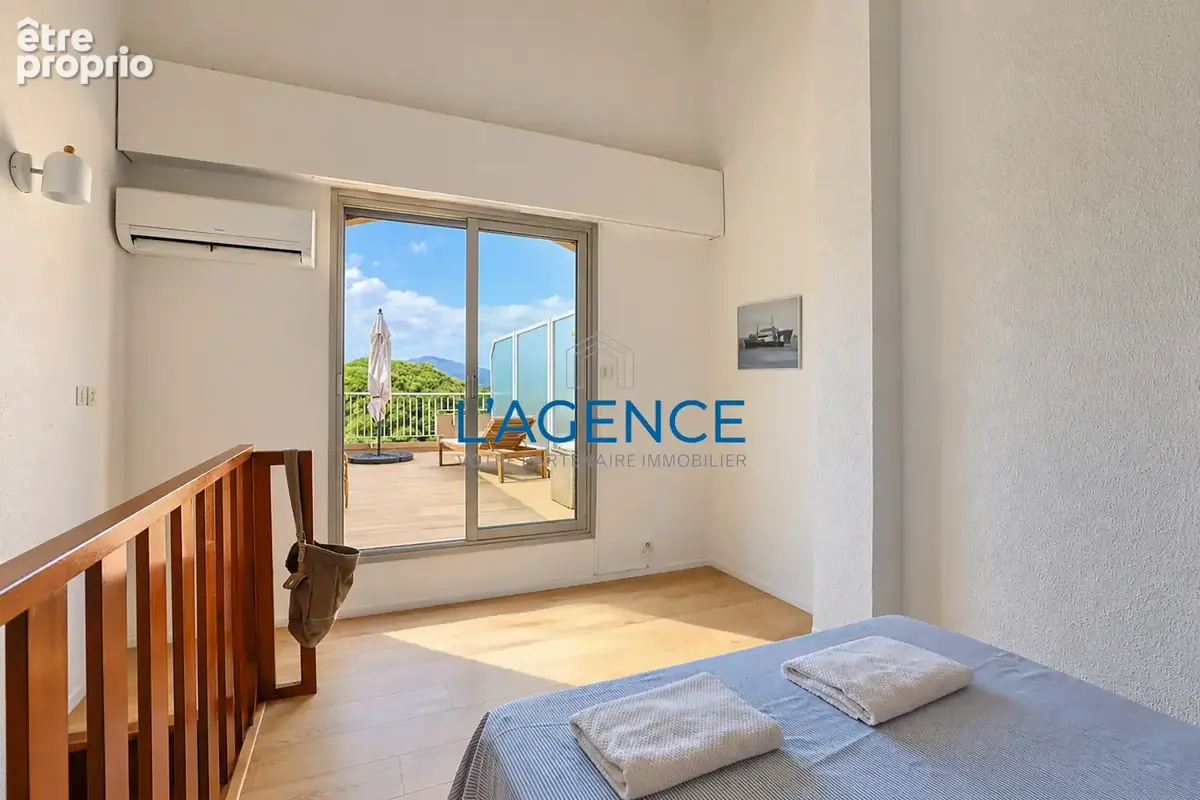 Appartement T2 de 35m2 avec 26m2 de terrasse sur le port de hyeres - photo 9