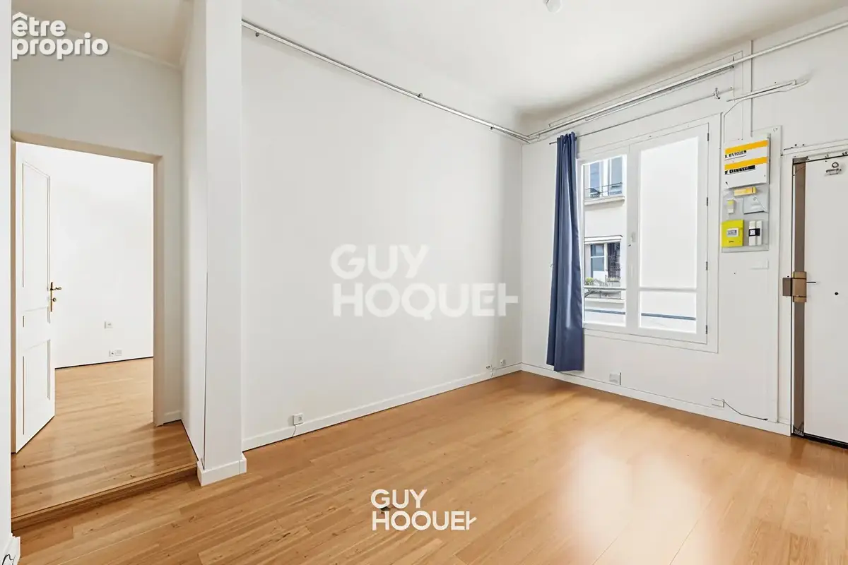 Appartement à PARIS-10E
