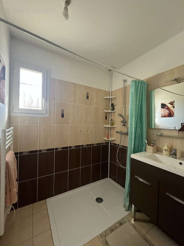 À découvrir sans tarder : belle villa familiale de plain-pied aux portes de Castelnaudary ! - photo 5