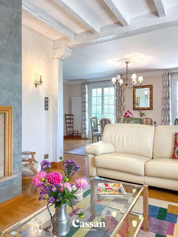 Maison à ARPAJON-SUR-CERE