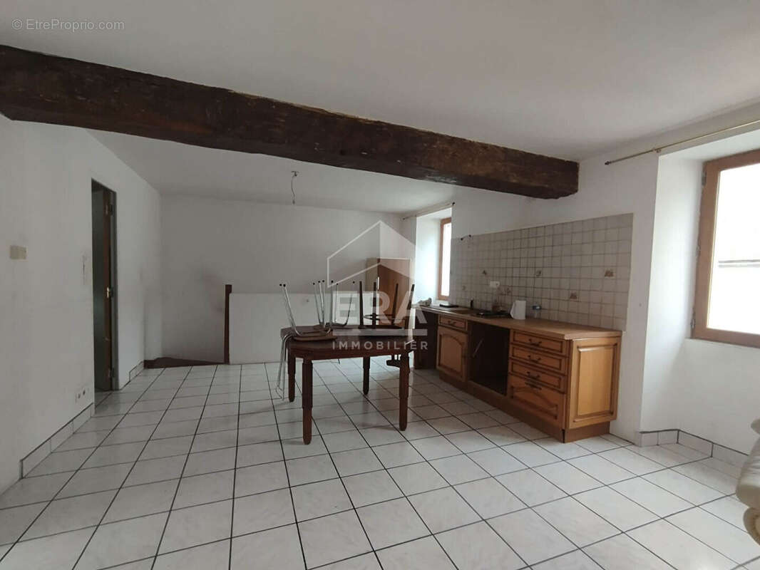 Maison à POUZAY