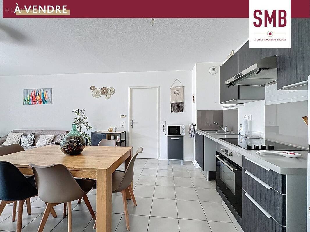 Appartement à LONS