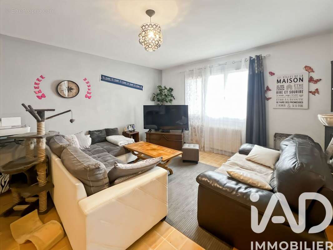 Photo 2 - Appartement à BAGNOLS-SUR-CEZE