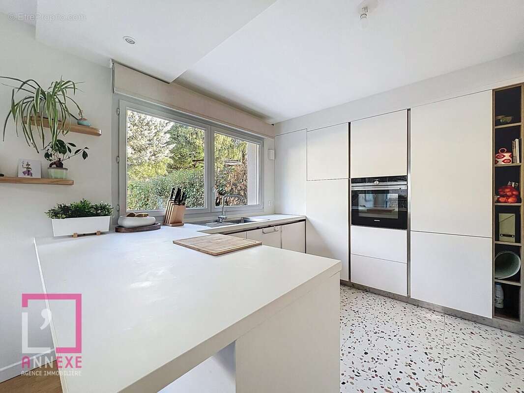 Appartement à FONTAINES-SUR-SAONE