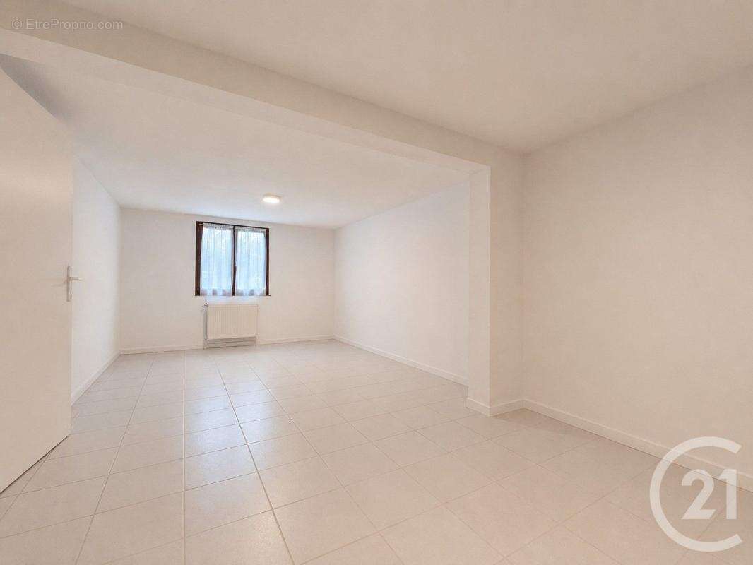 Maison 155 m² à Peyrat-De-Bellac  - photo 30