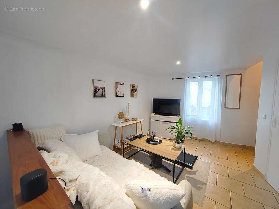 Maison à CHARS