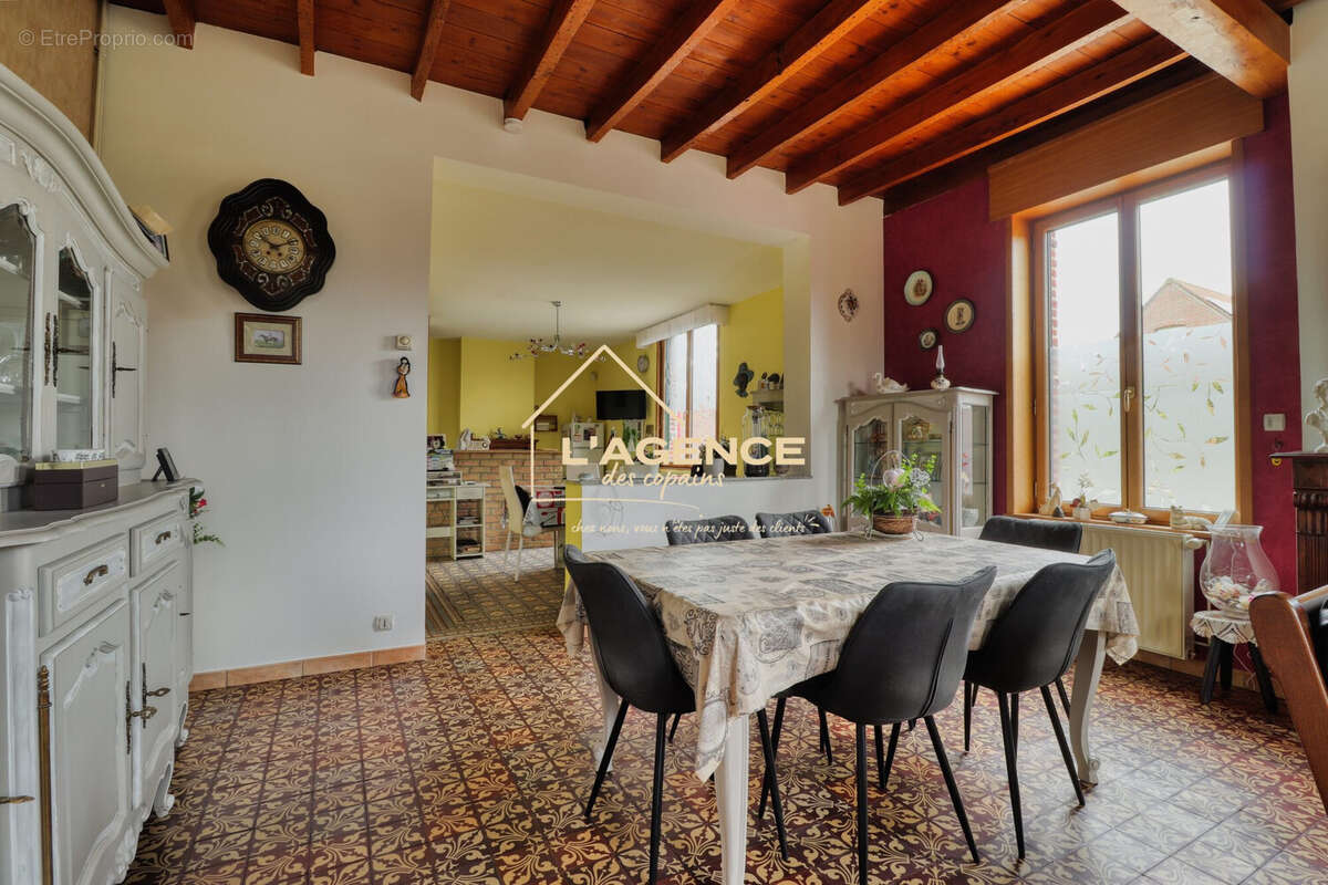 Maison à HAZEBROUCK