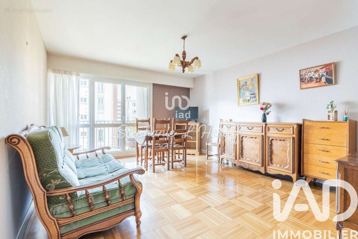 Photo 2 - Appartement à CHEVILLY-LARUE