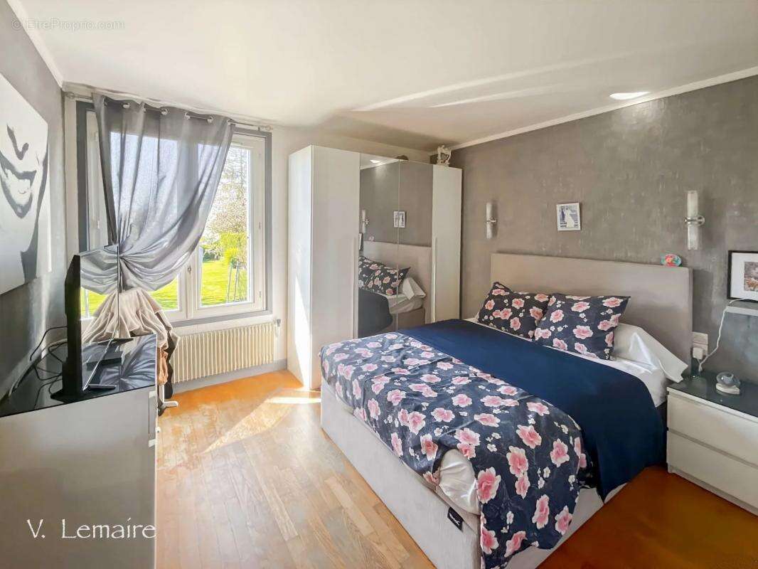 Maison à LA CHAPELLE-MOUTILS