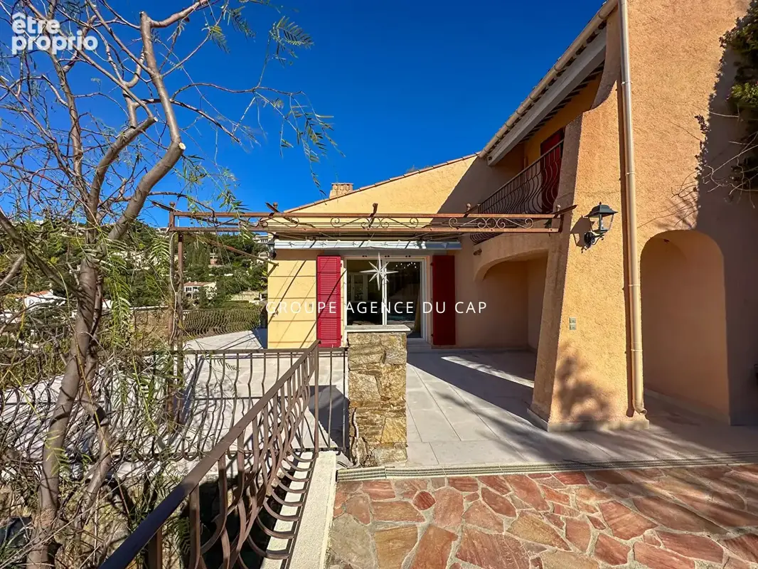 A vendre villa vue mer golfe de st-tropez 5 chambres annexe piscine parkings  aux issambres - photo 15